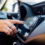 Écoute radio en voiture
