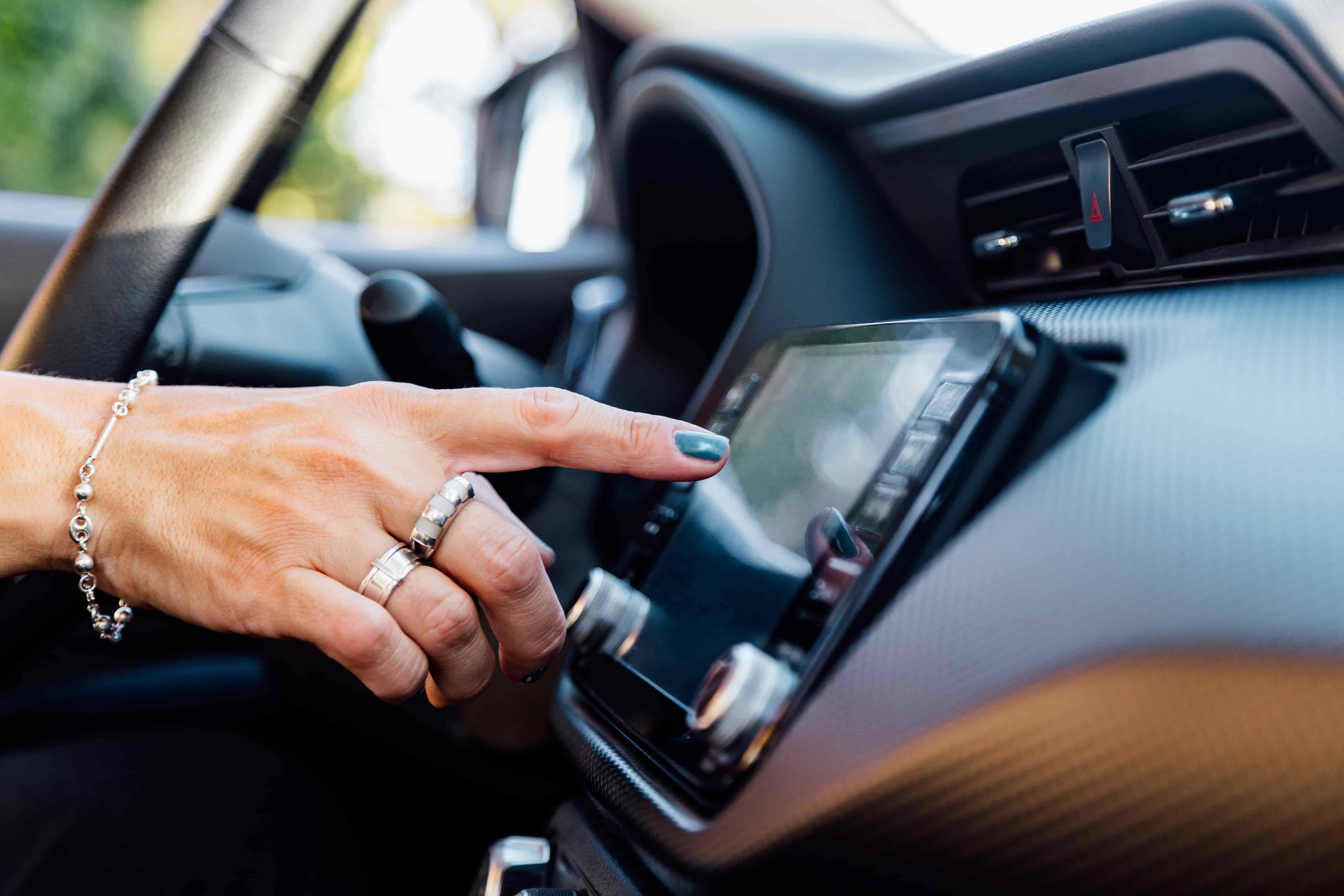 Écoute radio en voiture